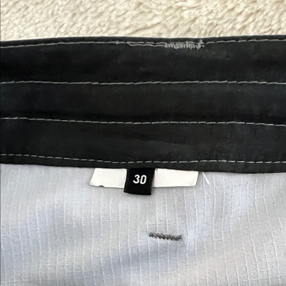 Quiksilver Black Camo Athletic Shorts Size 30 18.5” long Men’s - Picture 7 of 8